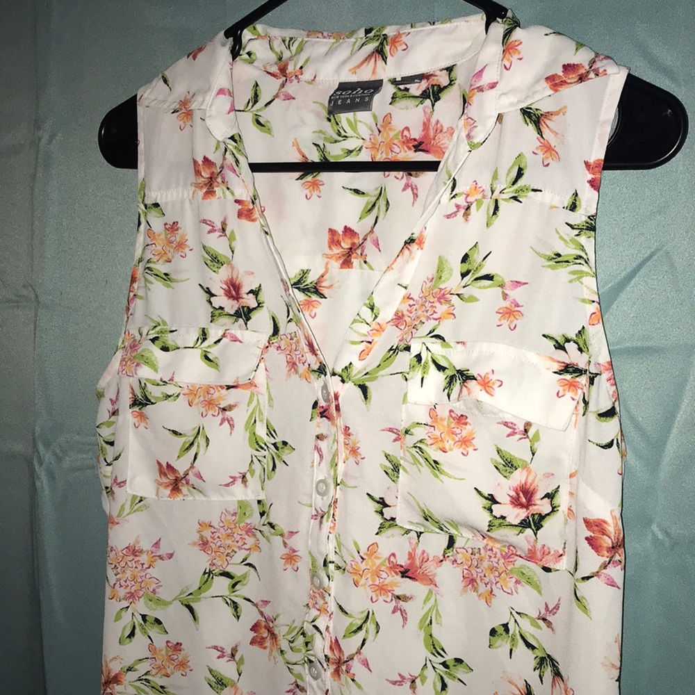 Soho Brand Button Up Sleeveless Top